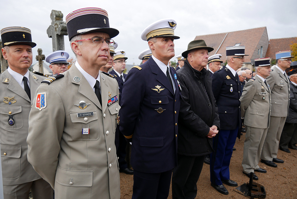 Une délégation de militaires présente pour la cérémonie